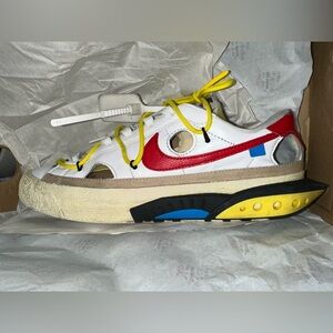 NIKE BLAZER LOW OFF-WHITE UNIVERSITY RED